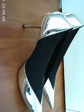 Givenchy Metallic Silver and Black pointed-toe Pumps